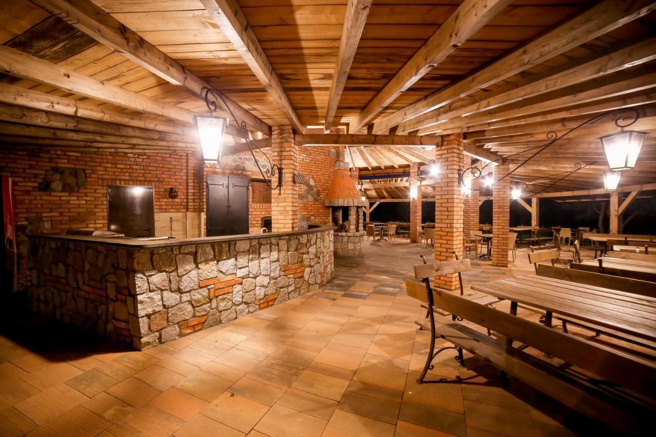 Отель Hotel Korona Park Klewinowo Klewinowo-46
